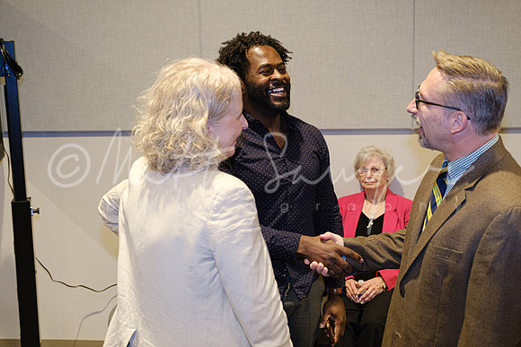 0247_sawyer_DSF0946